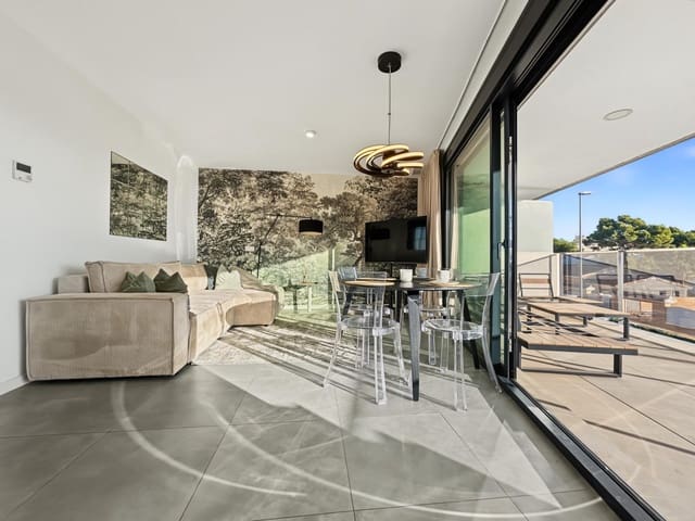 2 Zimmer Apartment zu verkaufen in Dehesa de Campoamor, Orihuela mit Pool Garage - 339.000 € (Ref: 10089923)