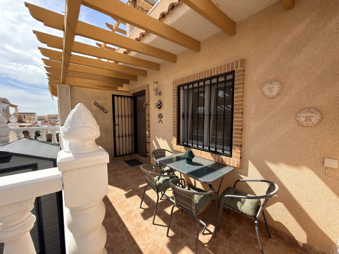 2 bedroom Semi-detached Villa for sale in Villamartin - € 175,000 (Ref: 10147944)
