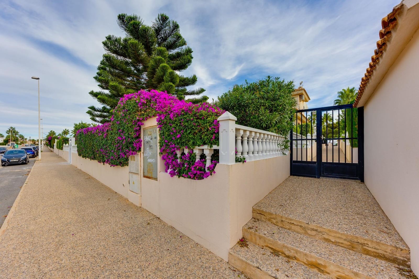 3 soverom Villa til salgs i Orihuela Costa med svømmebasseng garasje - € 365 000 (Ref: 10175275)