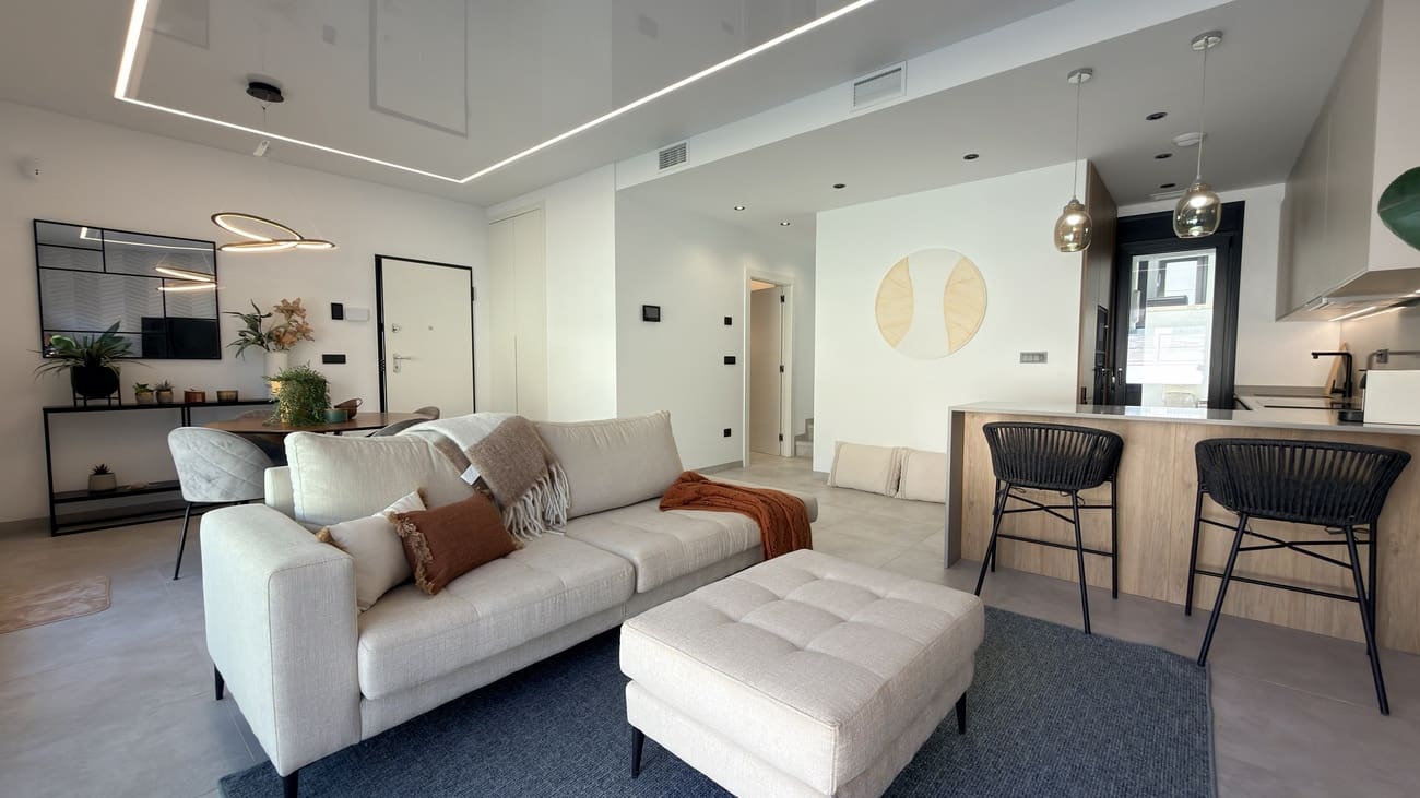3 soverom Villa til salgs i Filipinas med svømmebasseng garasje - € 450 000 (Ref: 10183880)