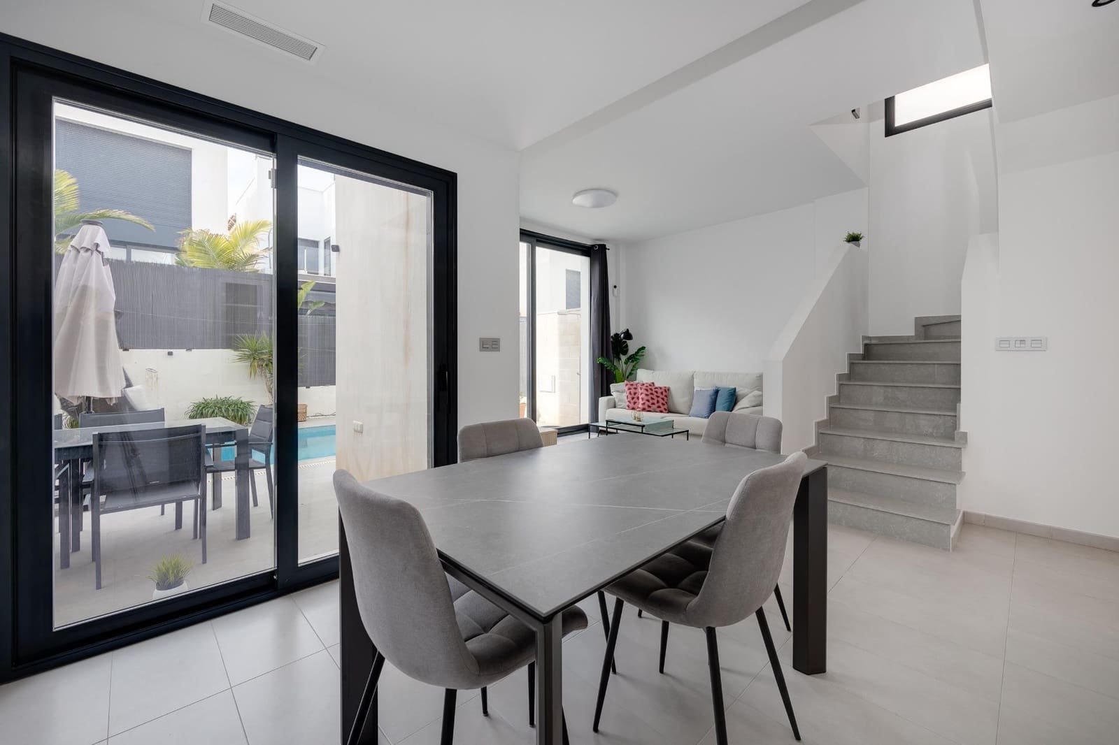 3 bedroom Villa for sale in Orihuela Costa - € 369,900 (Ref: 9722237)