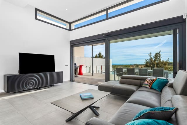 4 chambre Villa/Maison à vendre à San Miguel de Salinas avec piscine - 695 000 € (Ref: 9722245)