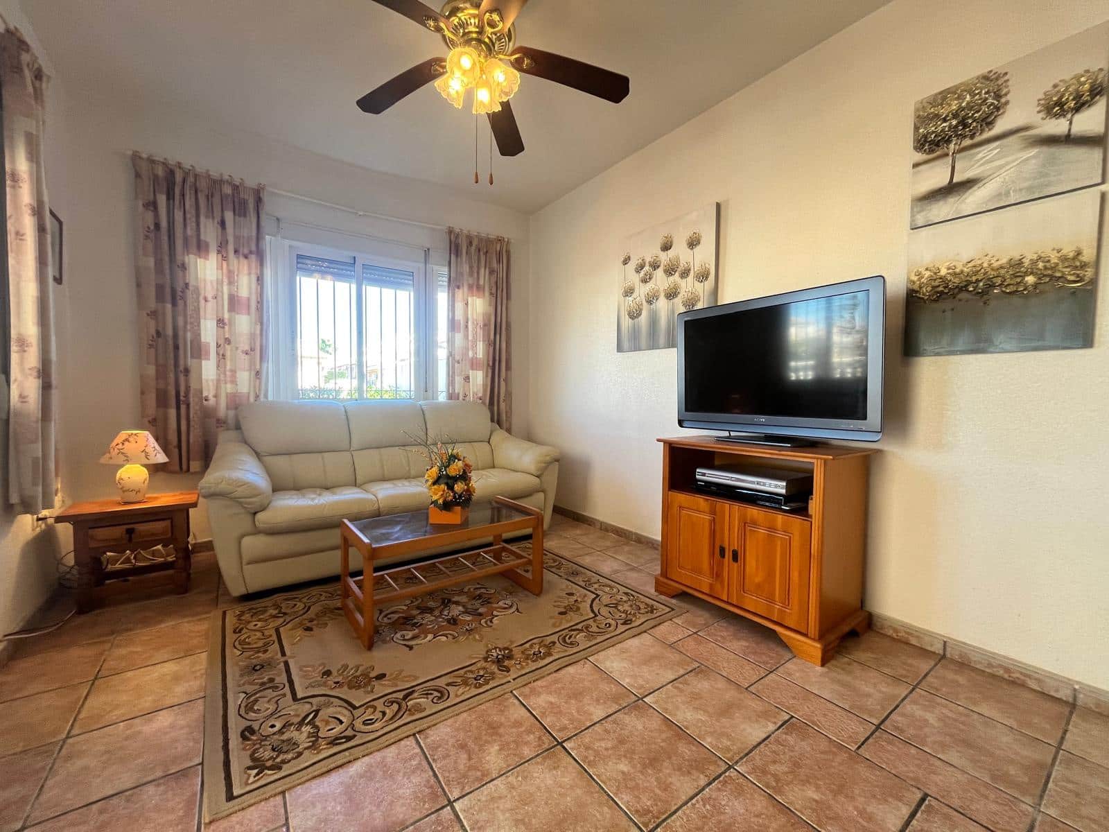 Chalet de 3 habitaciones en Playa Flamenca en venta con piscina garaje - 237.000 € (Ref: 9722250)