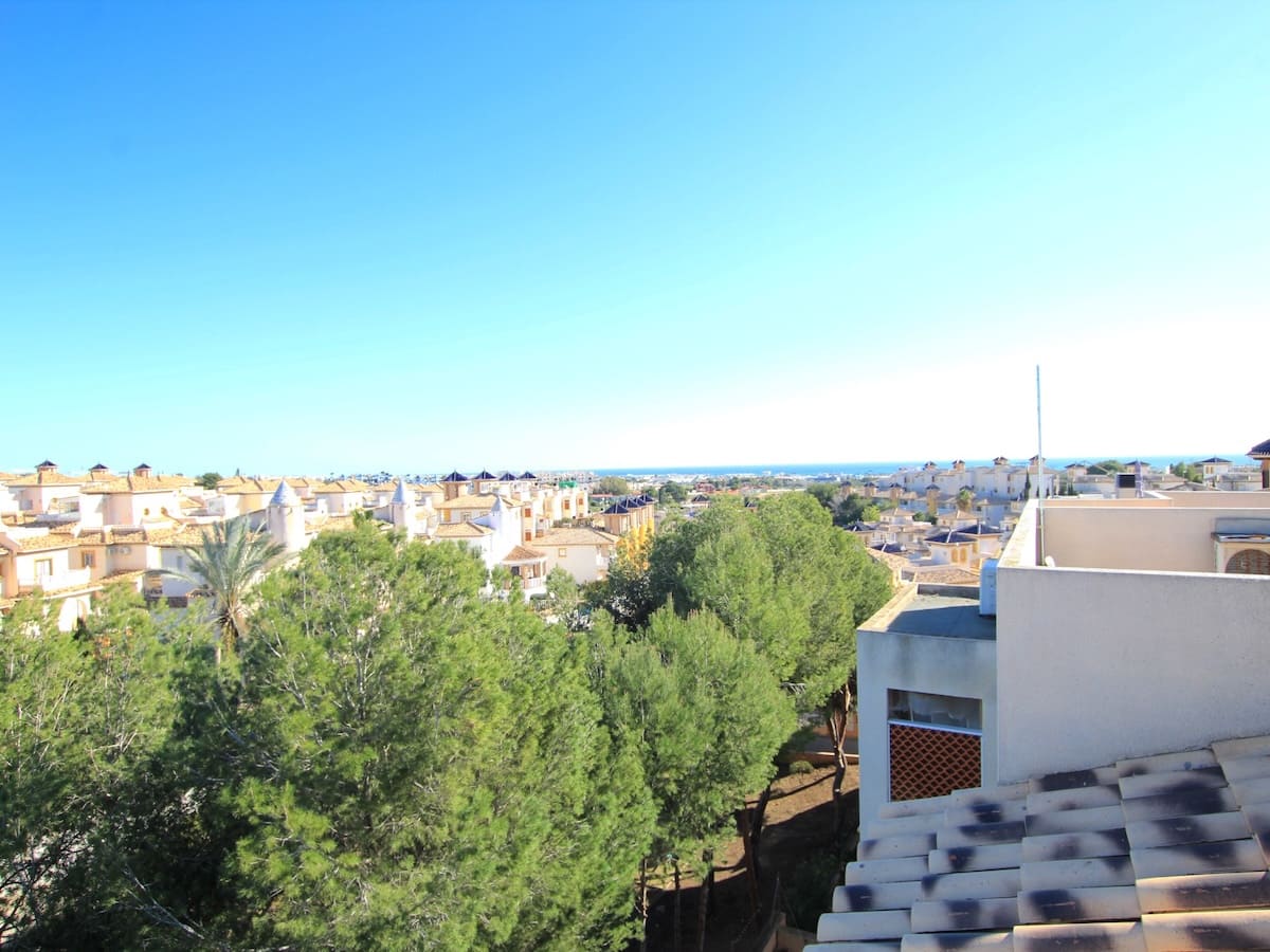 2 bedroom Apartment for sale in Cabo Roig - € 149,000 (Ref: 9722256)