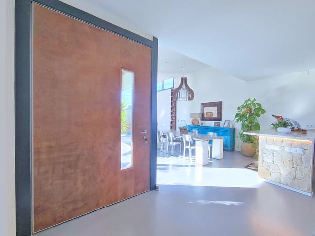 Chalet de 3 habitaciones en Las Lomas de Rame - Bahía Bella, Los Alcázares en venta con piscina garaje - 775.000 € (Ref: 9722262)