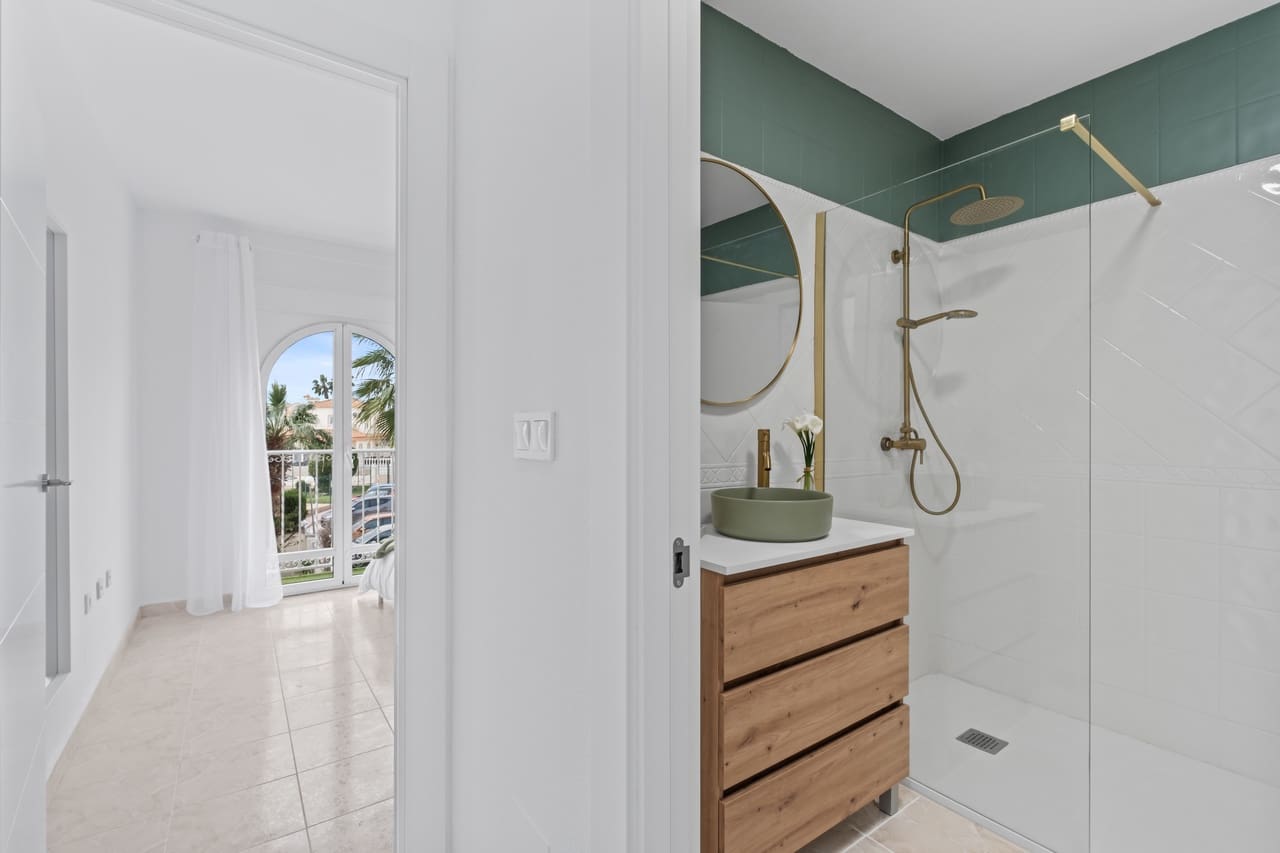 2 sovrum Hus till salu i La Florida med pool garage - 205 000 € (Ref: 9722266)