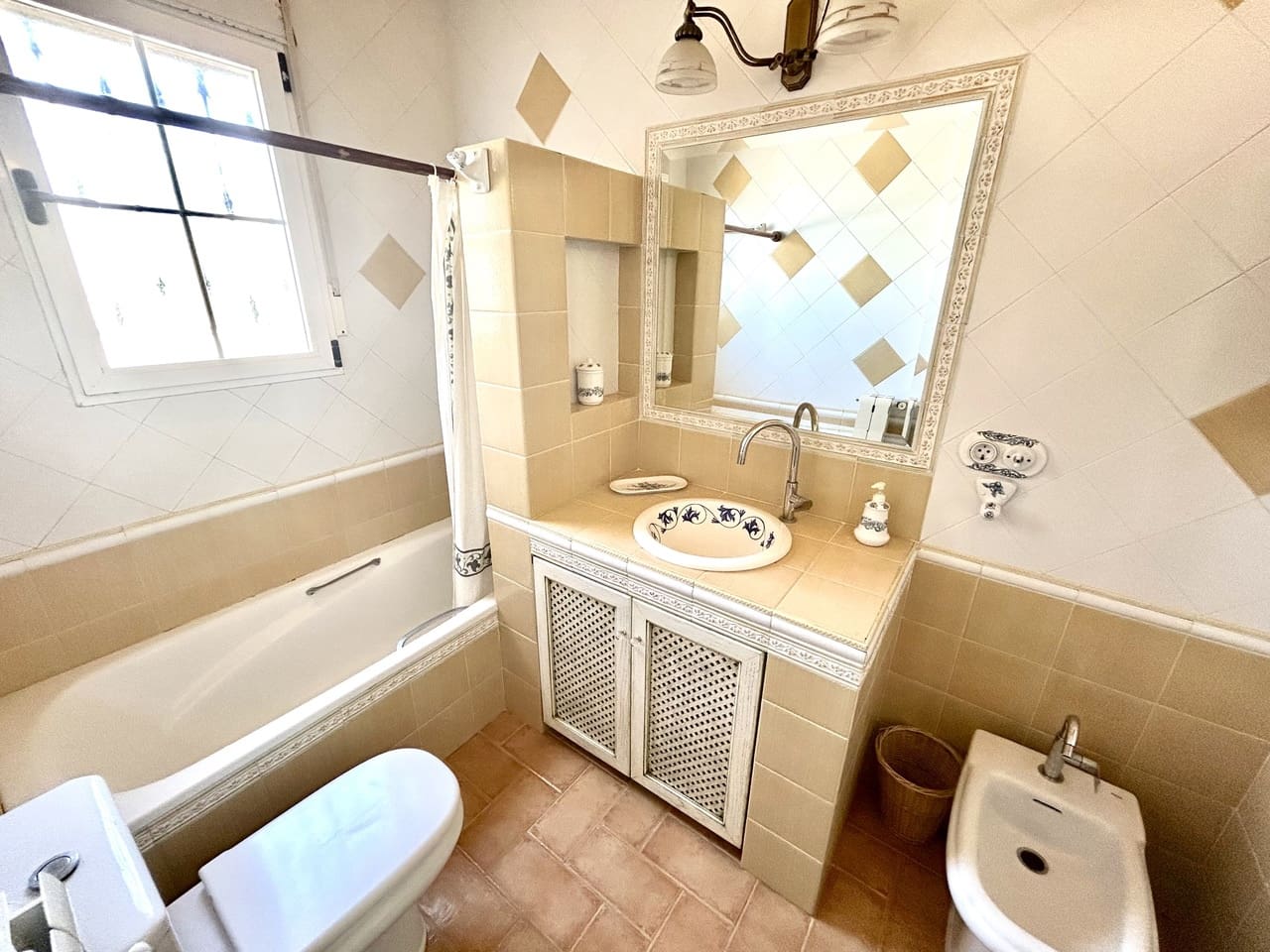 6 slaapkamer Villa te koop in La Mata met zwembad garage - € 950.000 (Ref: 9722271)