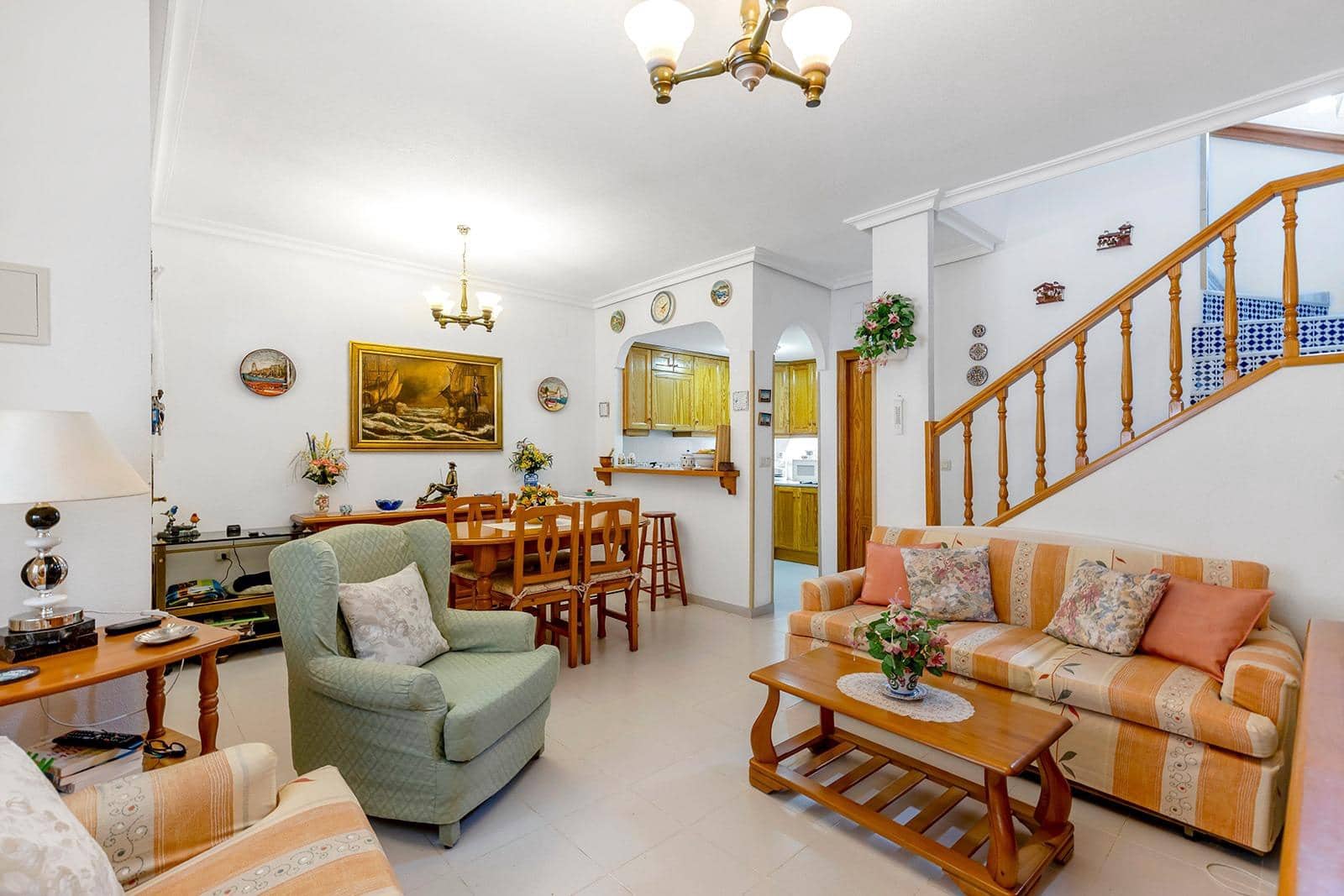 Bungalow de 2 habitaciones en Torrevieja en venta con piscina - 255.000 € (Ref: 9722284)