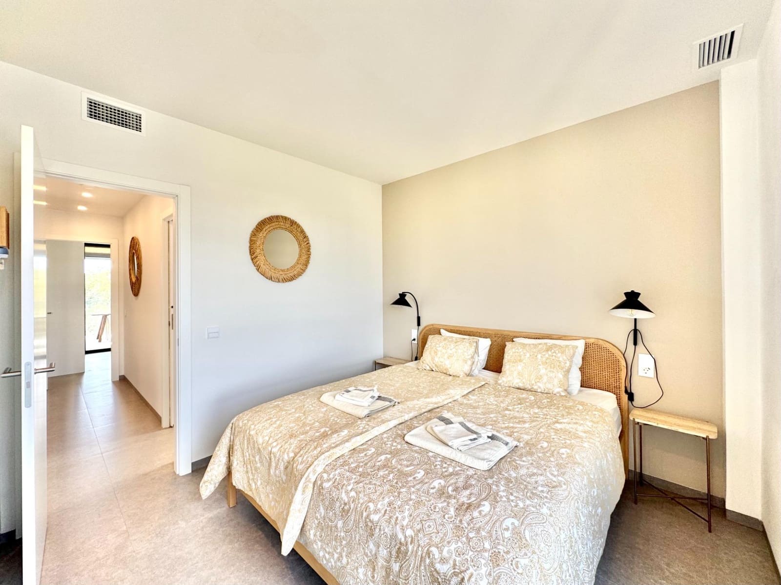 2 bedroom Apartment for sale in Orihuela with pool garage - € 395,000 (Ref: 9722286)