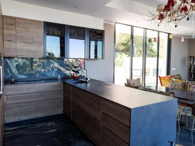 6 soveværelse Villa til salg i Las Colinas Golf, Orihuela med garage - € 2.195.000 (Ref: 9722302)