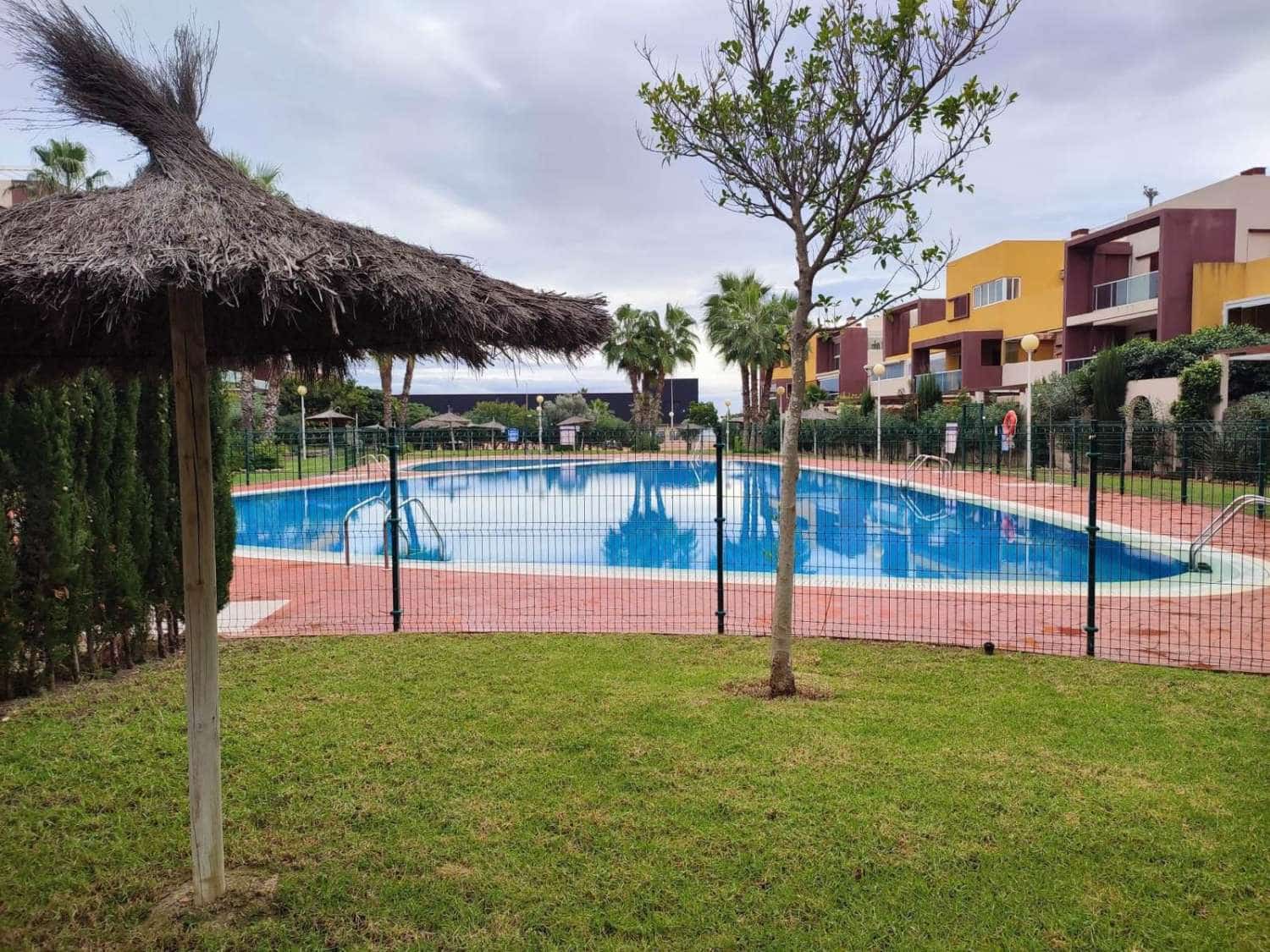 2 camera da letto Bungalow in vendita in Orihuela con piscina garage - 245.000 € (Rif: 9722313)