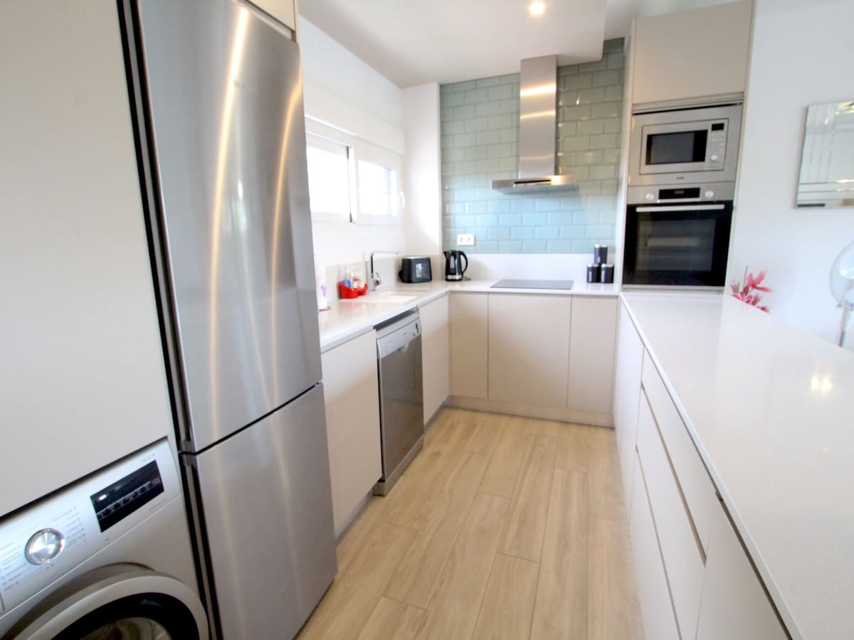 2 bedroom Apartment for sale in Entre Naranjos - € 240,000 (Ref: 9722314)