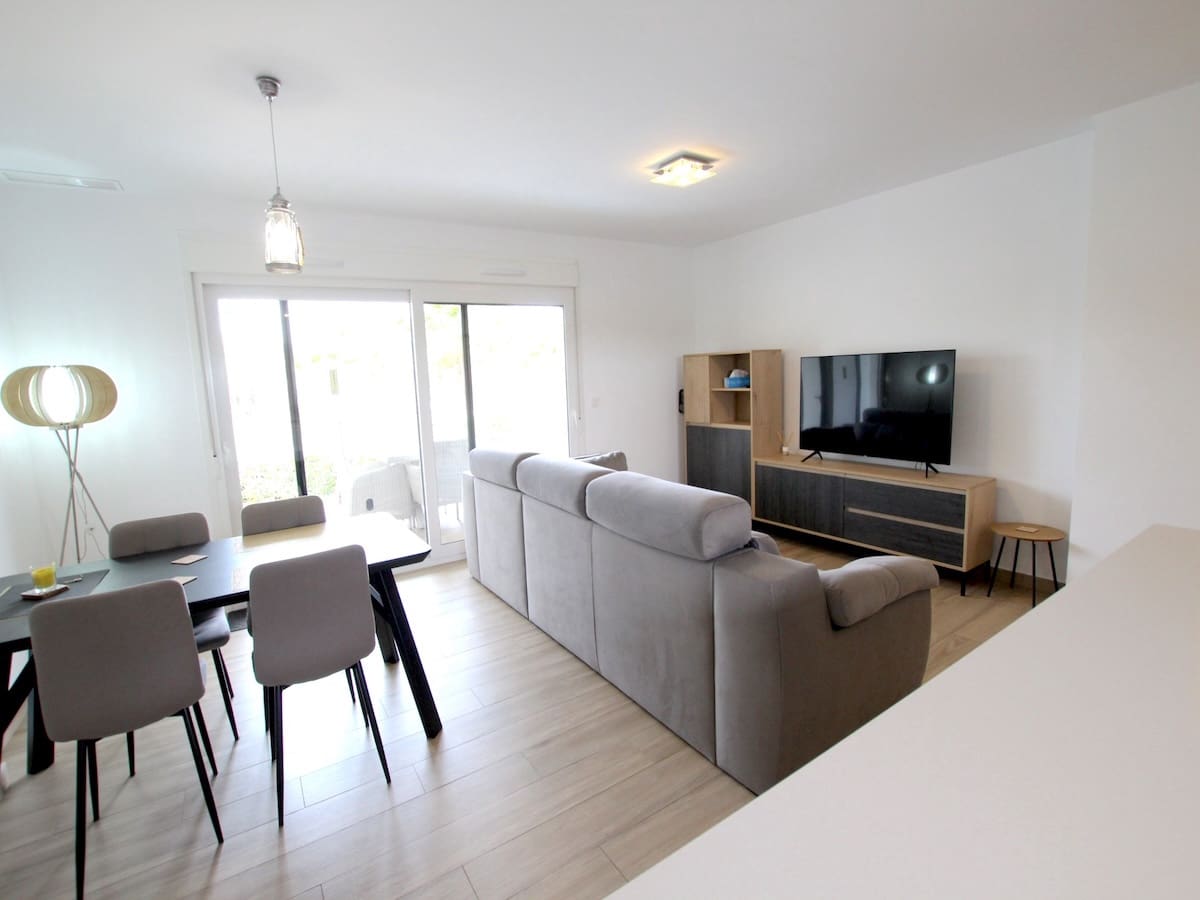 2 bedroom Apartment for sale in Entre Naranjos - € 240,000 (Ref: 9722314)