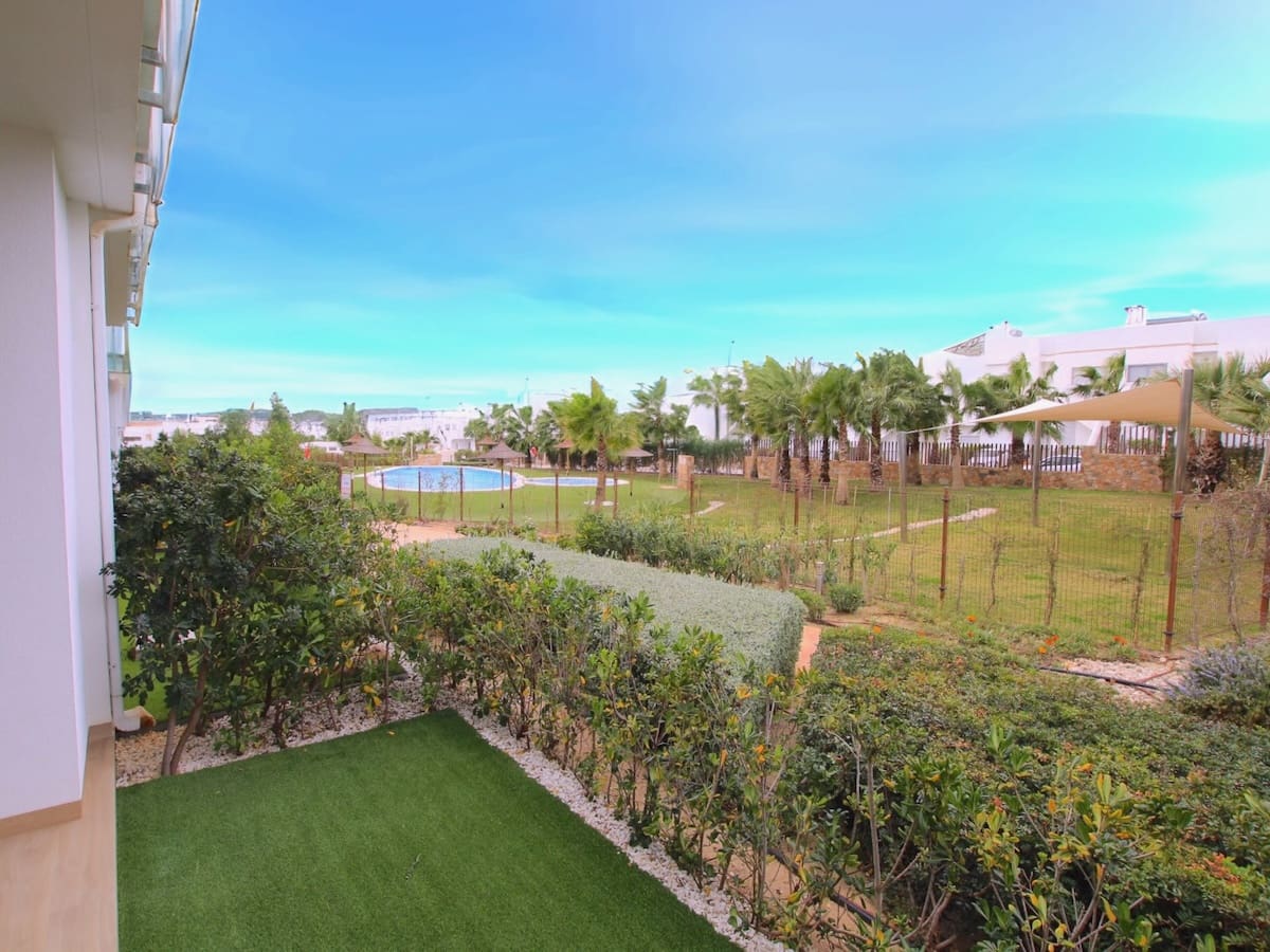 2 bedroom Apartment for sale in Entre Naranjos - € 240,000 (Ref: 9722314)