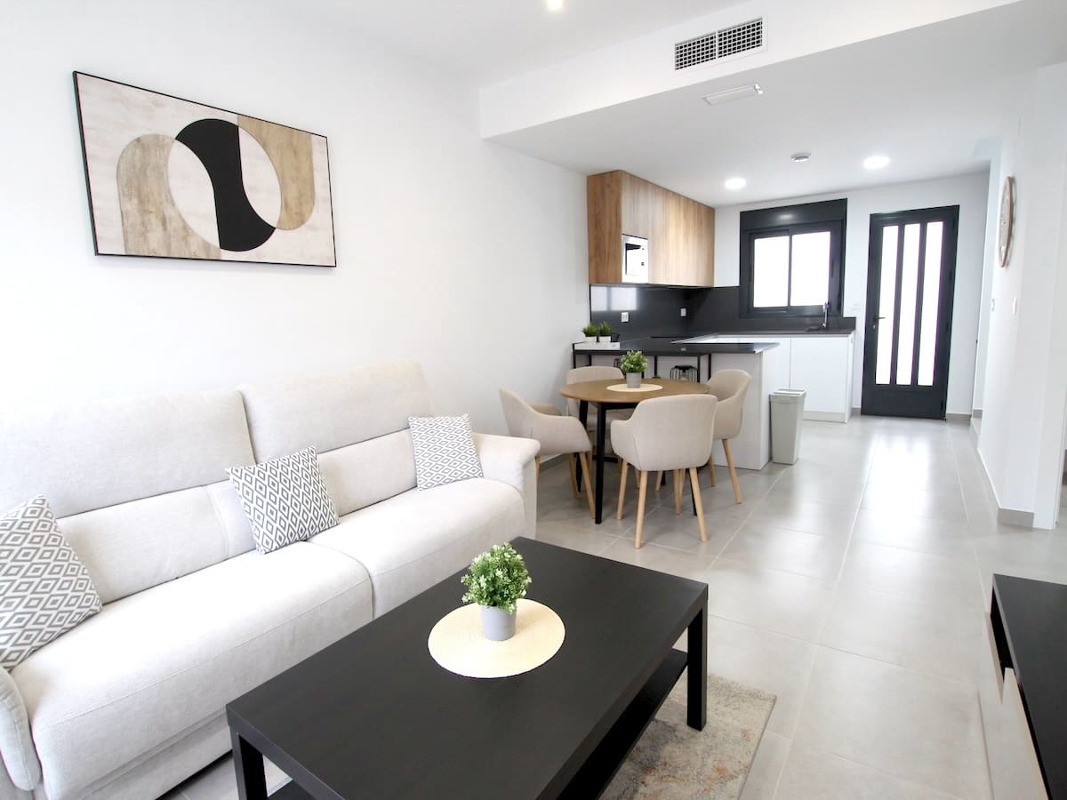 3 soverom Villa til salgs i Pilar de la Horadada med svømmebasseng - € 345 000 (Ref: 9722315)