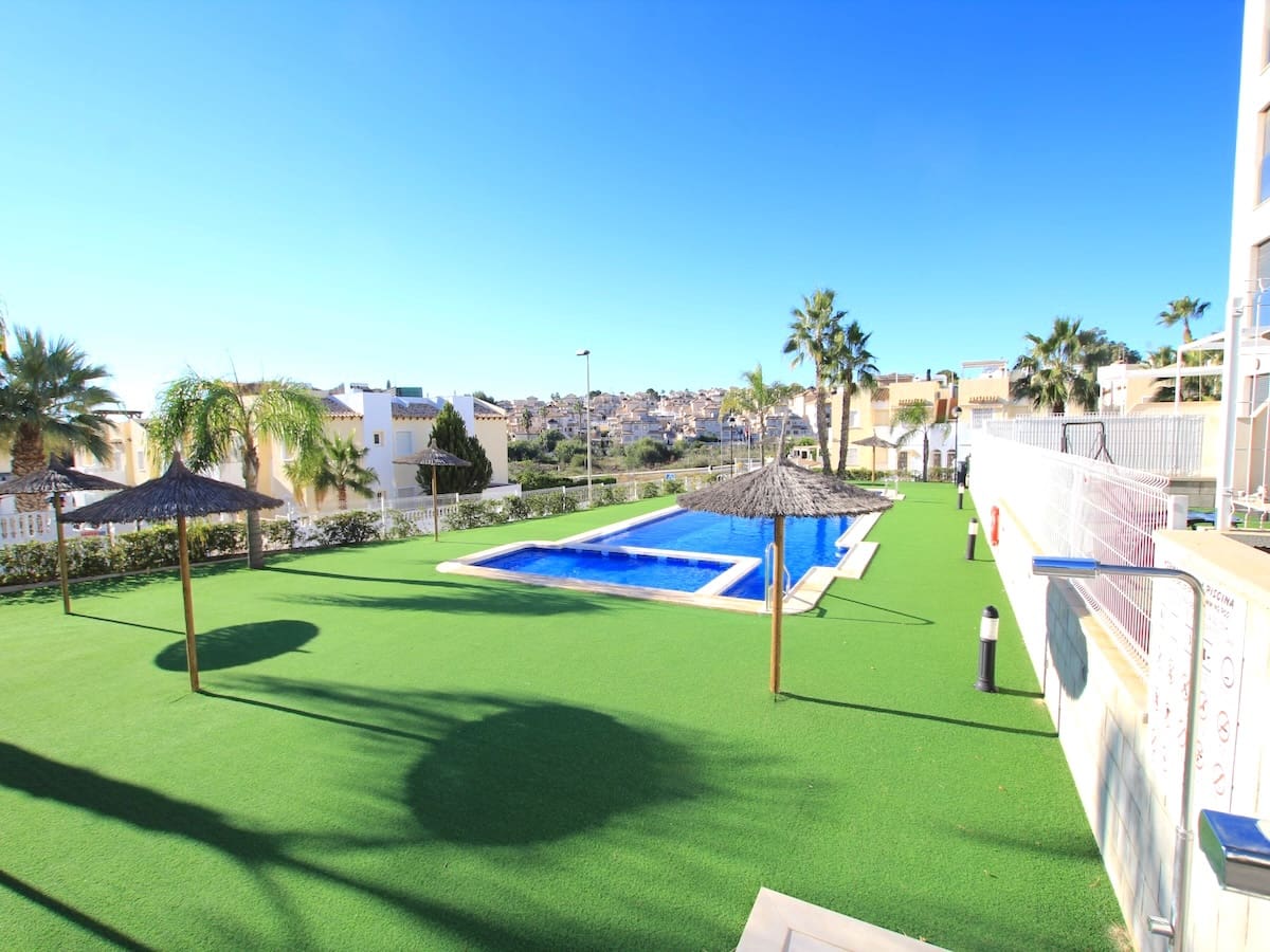 2 bedroom Apartment for sale in Villamartin - € 229,950 (Ref: 9722316)