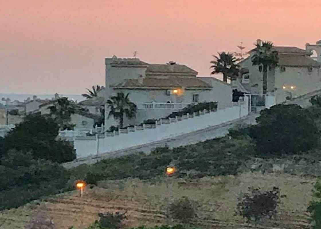 4 soveværelse Villa til salg i Ciudad Quesada med swimmingpool - € 525.000 (Ref: 9722338)