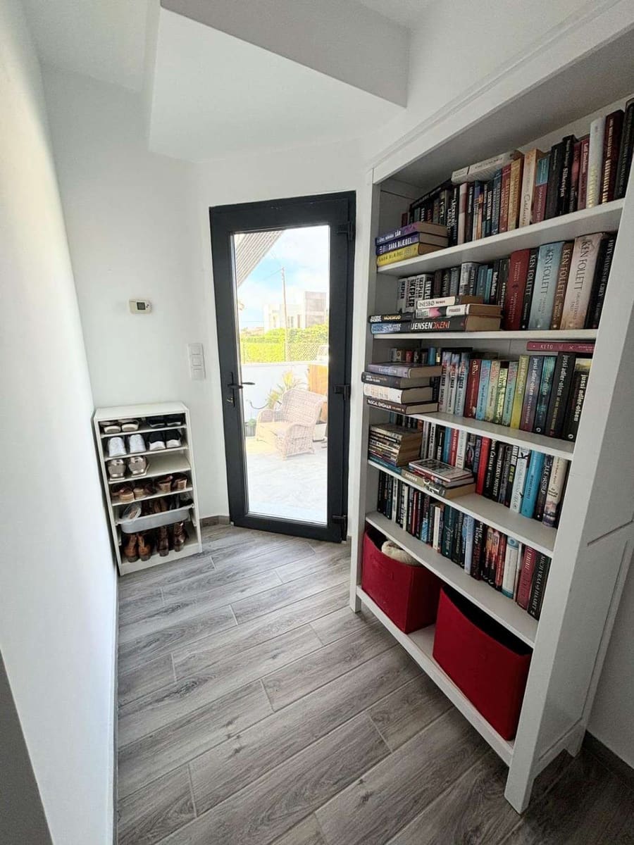 3 bedroom Villa for sale in Orihuela with pool garage - € 695,000 (Ref: 9722339)