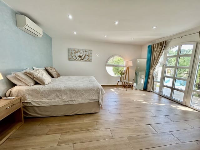 6 slaapkamer Villa te koop in Cabo Roig, Orihuela met zwembad garage - € 799.000 (Ref: 9722347)