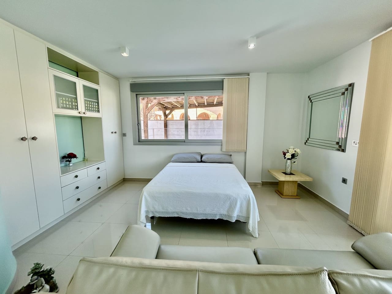 Chalet de 3 habitaciones en Villamartin en venta con piscina garaje - 550.000 € (Ref: 9722356)