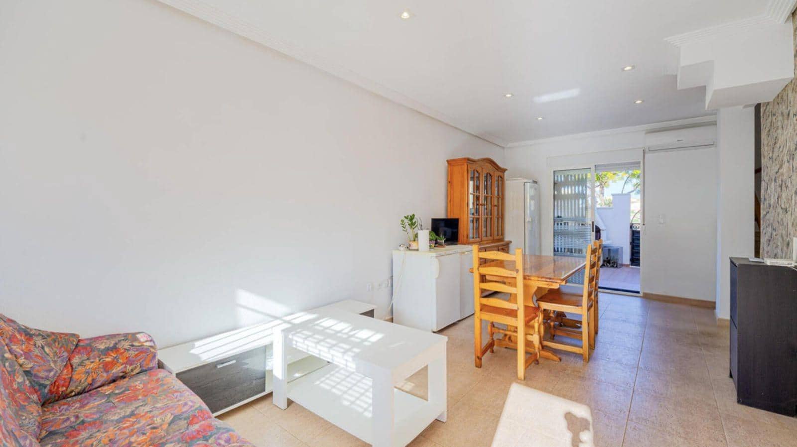 2 slaapkamer Huis te koop in Orihuela Costa met zwembad - € 199.000 (Ref: 9722358)