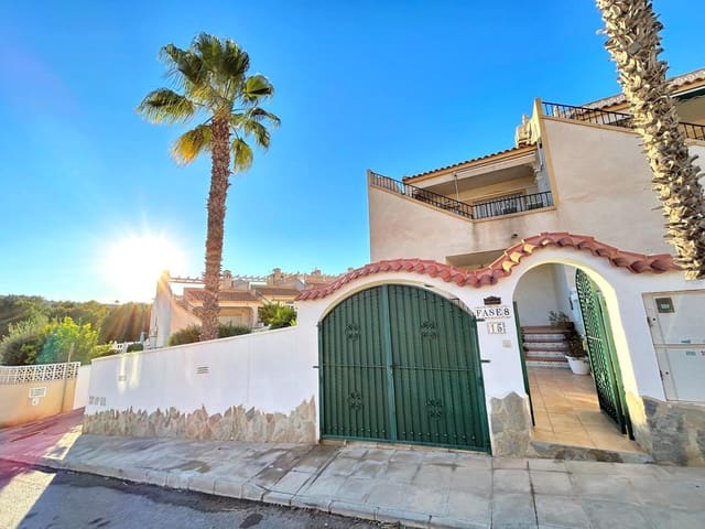 Casa de 4 habitaciones en Villamartin, Orihuela en venta con piscina garaje - 249.900 € (Ref: 9722362)