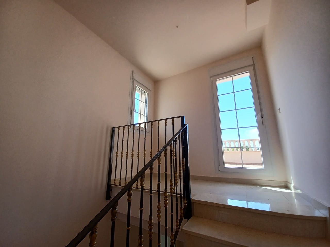 4 quarto Moradia para venda em Cabo Roig com piscina - 910 000 € (Ref: 9722369)