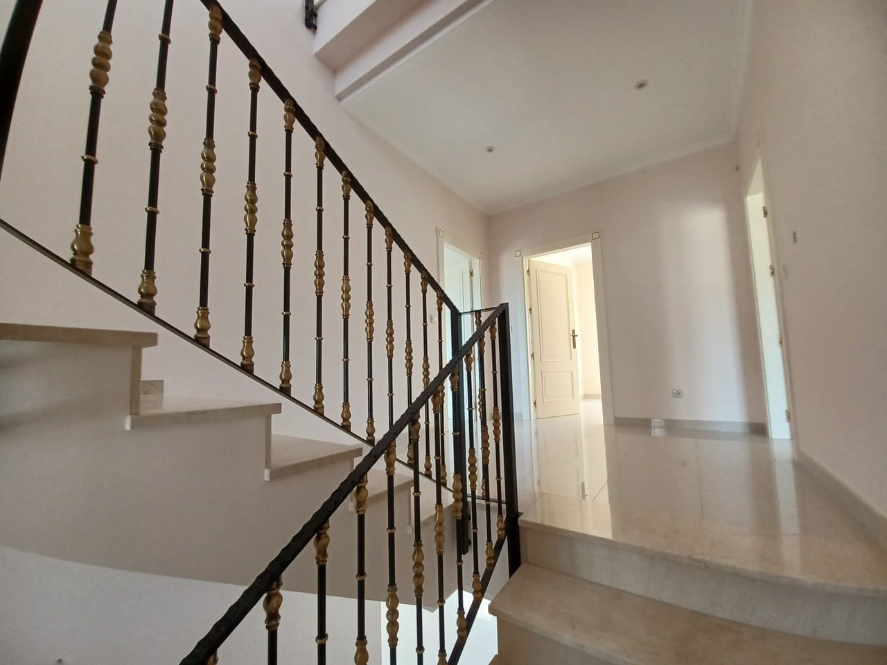 4 quarto Moradia para venda em Cabo Roig com piscina - 910 000 € (Ref: 9722369)