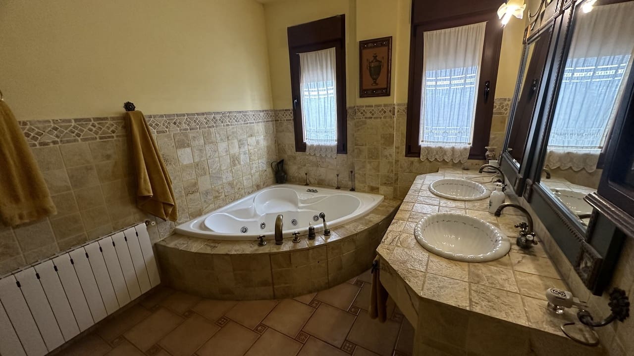 4 chambre Villa/Maison à vendre à San Miguel de Salinas avec garage - 990 000 € (Ref: 9722378)