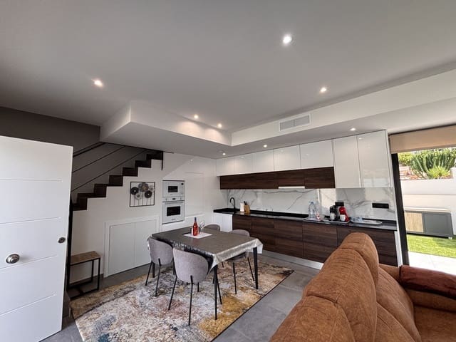 2 sypialnia Willa na sprzedaż w Villamartin, Orihuela z basenem garażem - 434 950 € (Ref: 9722396)