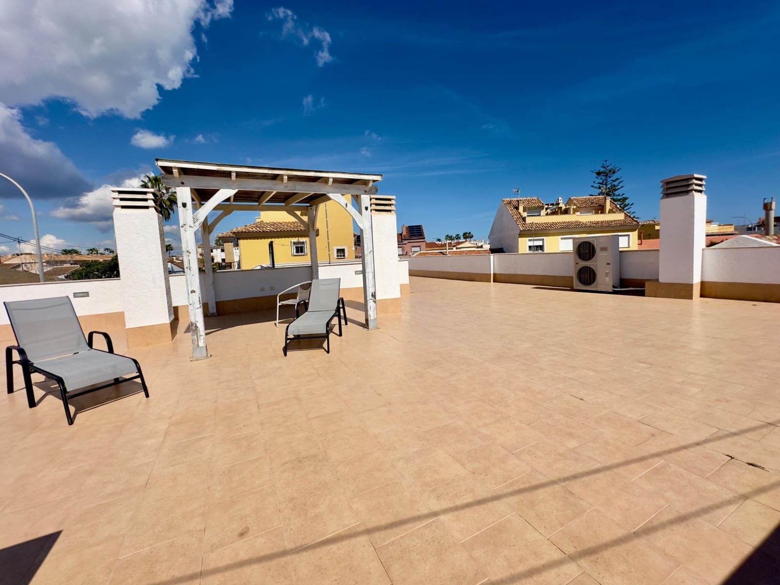 4 camera da letto Villa in vendita in Pilar de la Horadada con piscina - 595.000 € (Rif: 9722426)