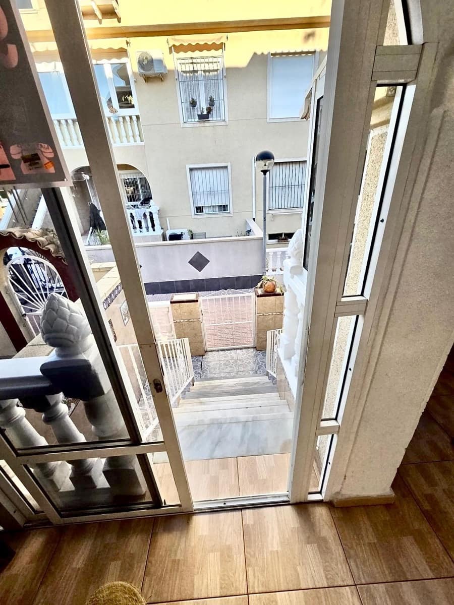 3 slaapkamer Huis te koop in Orihuela Costa met garage - € 235.000 (Ref: 9722427)