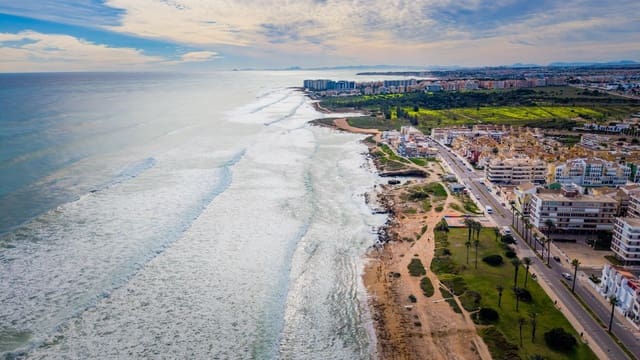 4 bedroom Villa for sale in La Veleta, Torrevieja with garage - € 1,100,000 (Ref: 9722428)