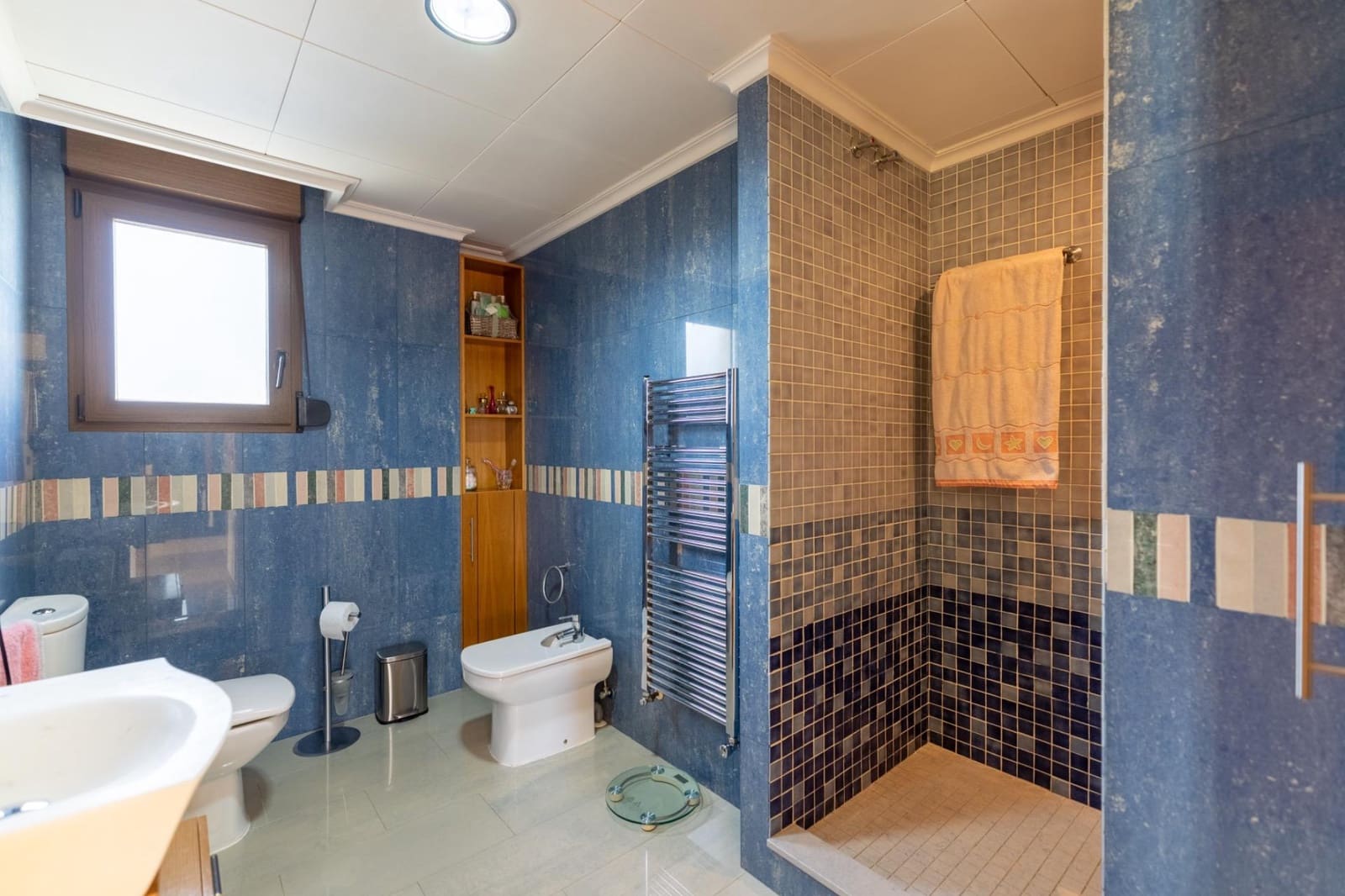 4 bedroom Villa for sale in Torrevieja with garage - € 1,100,000 (Ref: 9722428)