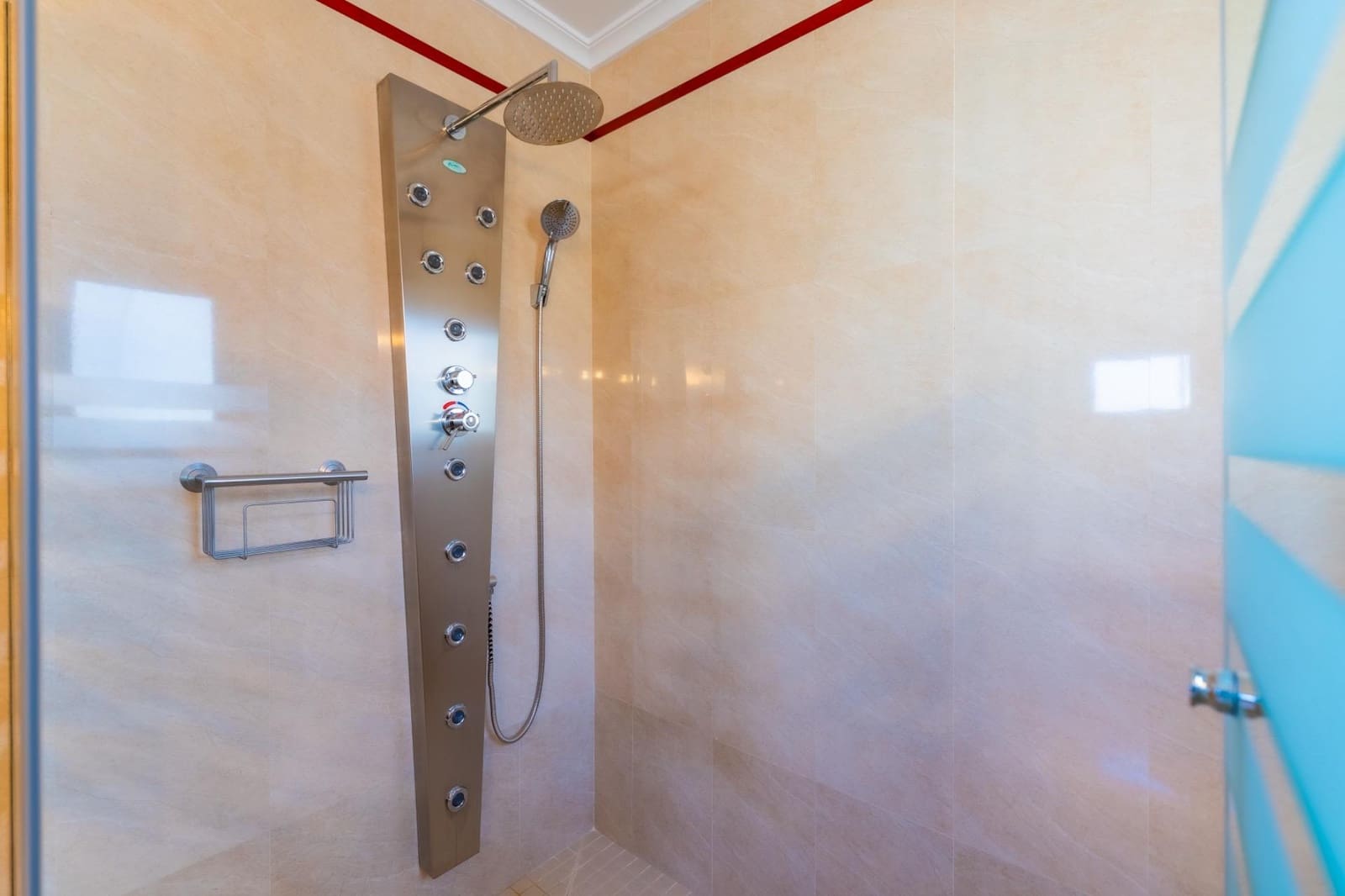 4 bedroom Villa for sale in Torrevieja with garage - € 1,100,000 (Ref: 9722428)