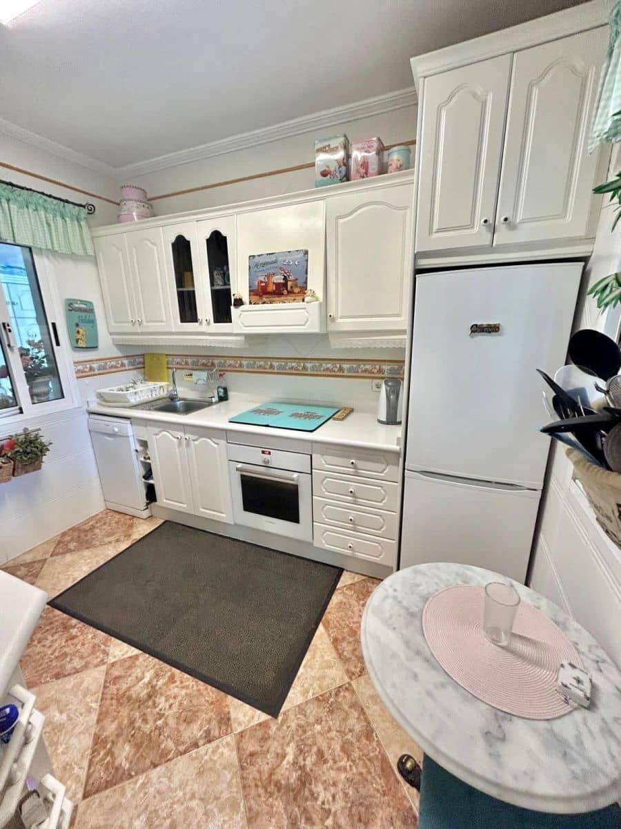 2 chambre Villa/Maison à vendre à Torrevieja avec piscine - 345 000 € (Ref: 9722430)