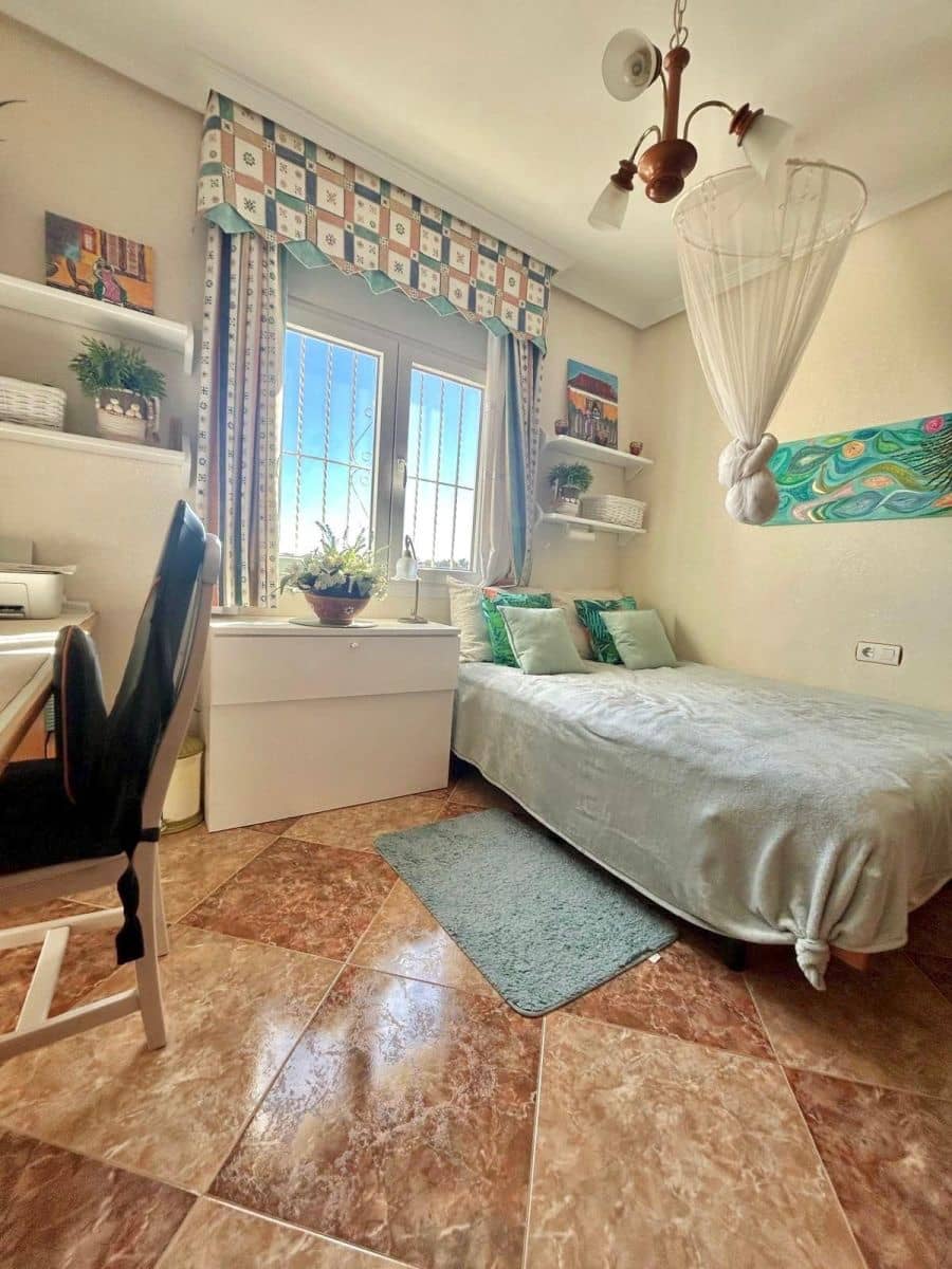 2 chambre Villa/Maison à vendre à Torrevieja avec piscine - 345 000 € (Ref: 9722430)