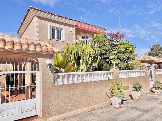 2 bedroom Villa for sale in Los Balcones - Los Altos, Torrevieja with pool - € 345,000 (Ref: 9722430)