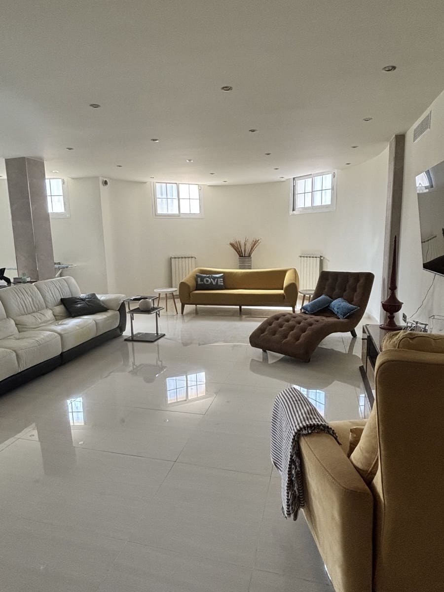 5 soverom Villa til salgs i Ciudad Quesada med svømmebasseng garasje - € 899 000 (Ref: 9722443)