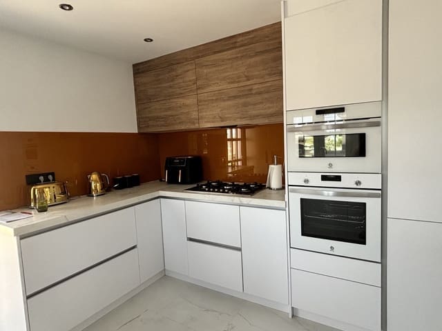 5 soverom Villa til salgs i Ciudad Quesada, Rojales med svømmebasseng garasje - € 899 000 (Ref: 9722443)