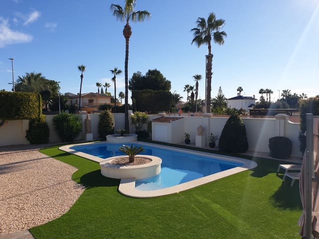 5 soverom Villa til salgs i Ciudad Quesada, Rojales med svømmebasseng garasje - € 899 000 (Ref: 9722443)