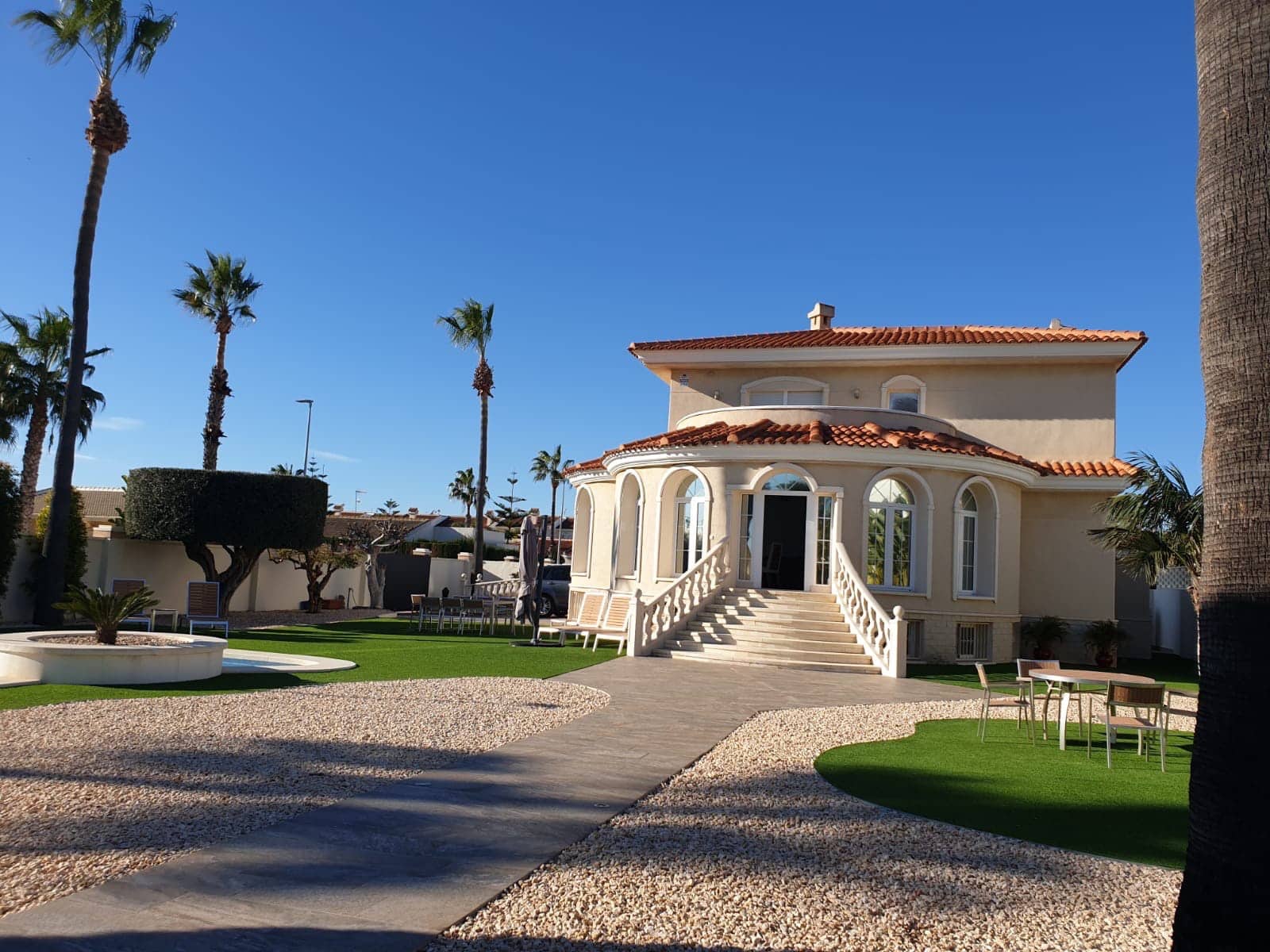 5 soverom Villa til salgs i Ciudad Quesada med svømmebasseng garasje - € 899 000 (Ref: 9722443)