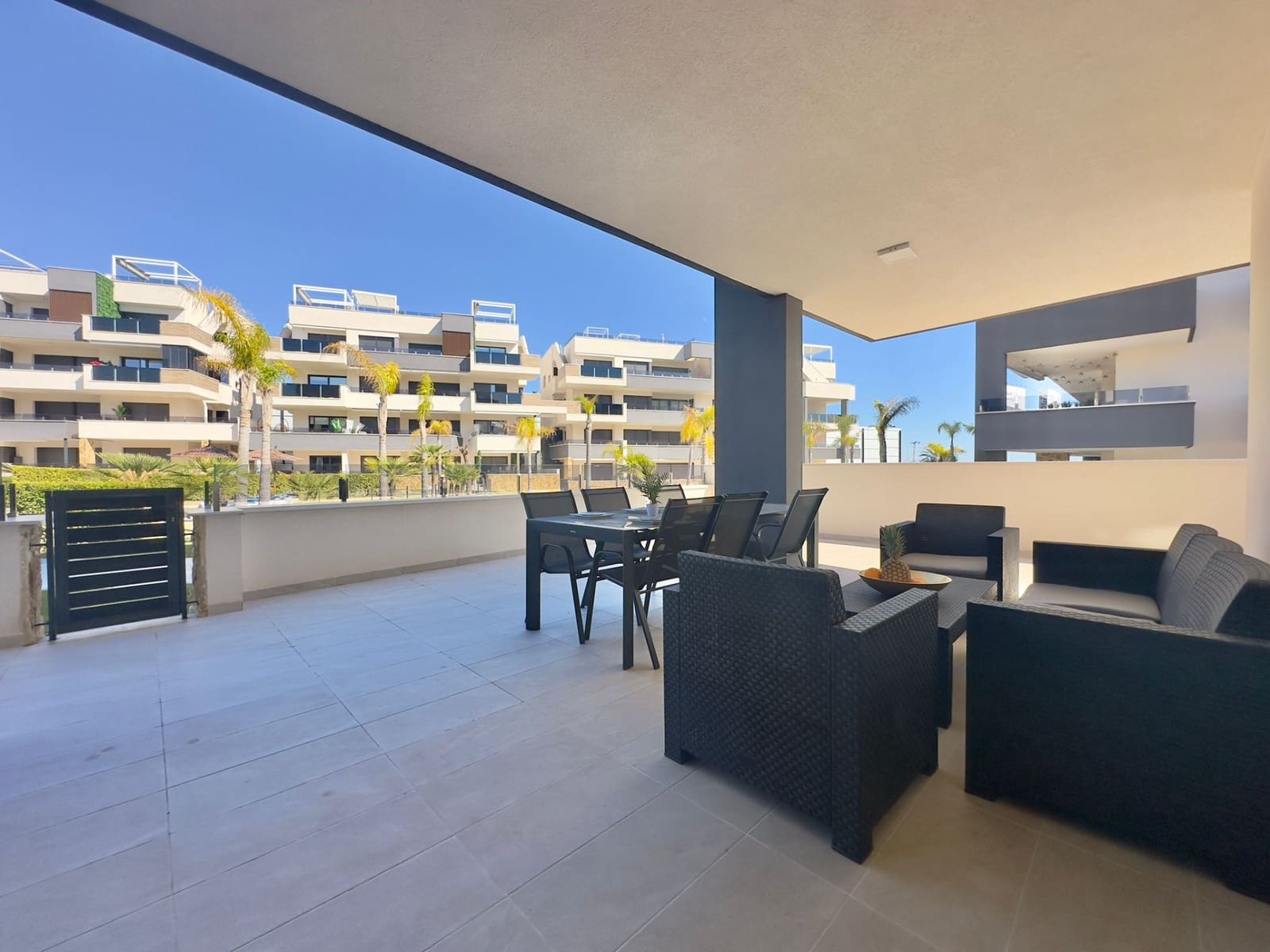 3 soveværelse Lejlighed til salg i Orihuela Costa med swimmingpool garage - € 589.900 (Ref: 9722444)