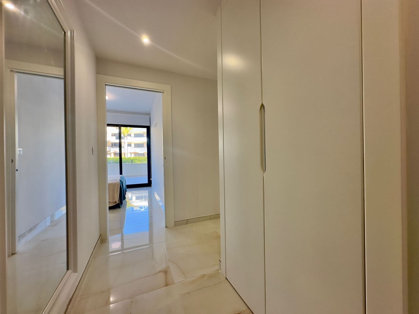 3 soveværelse Lejlighed til salg i Orihuela Costa med swimmingpool garage - € 589.900 (Ref: 9722444)