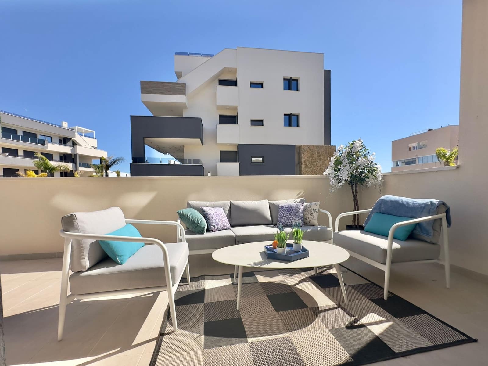3 soveværelse Lejlighed til salg i Orihuela Costa med swimmingpool garage - € 589.900 (Ref: 9722444)