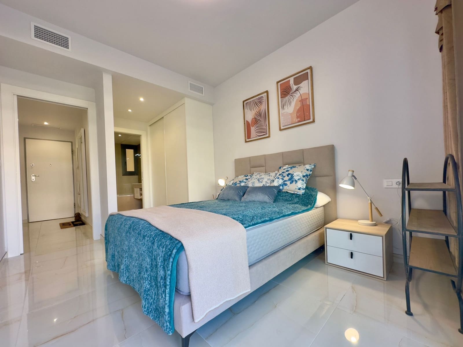 3 soveværelse Lejlighed til salg i Orihuela Costa med swimmingpool garage - € 589.900 (Ref: 9722444)