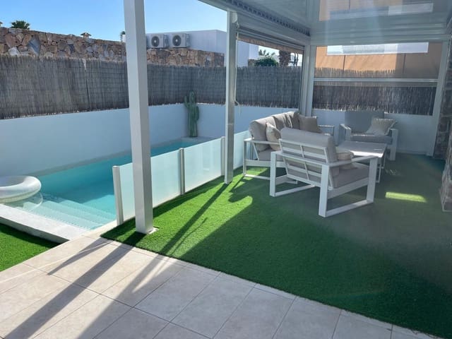 3 soverom Villa til salgs i Cabo Roig, Orihuela med svømmebasseng - € 360 000 (Ref: 9722452)