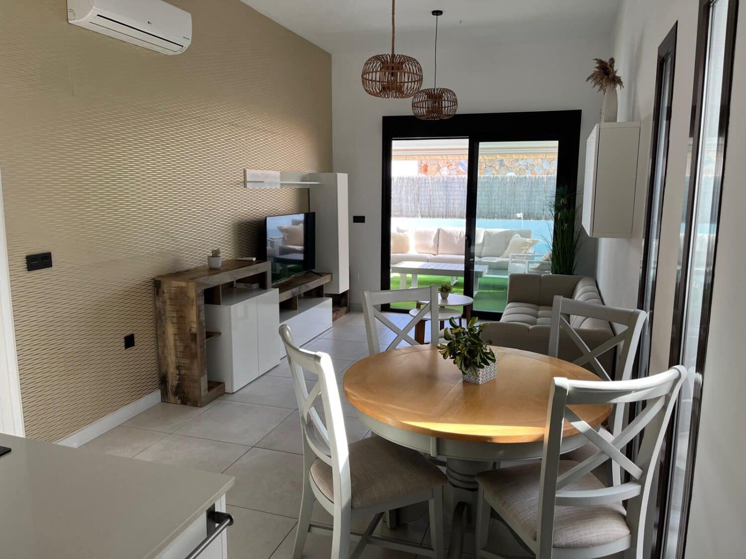 3 bedroom Villa for sale in Cabo Roig with pool - € 360,000 (Ref: 9722452)