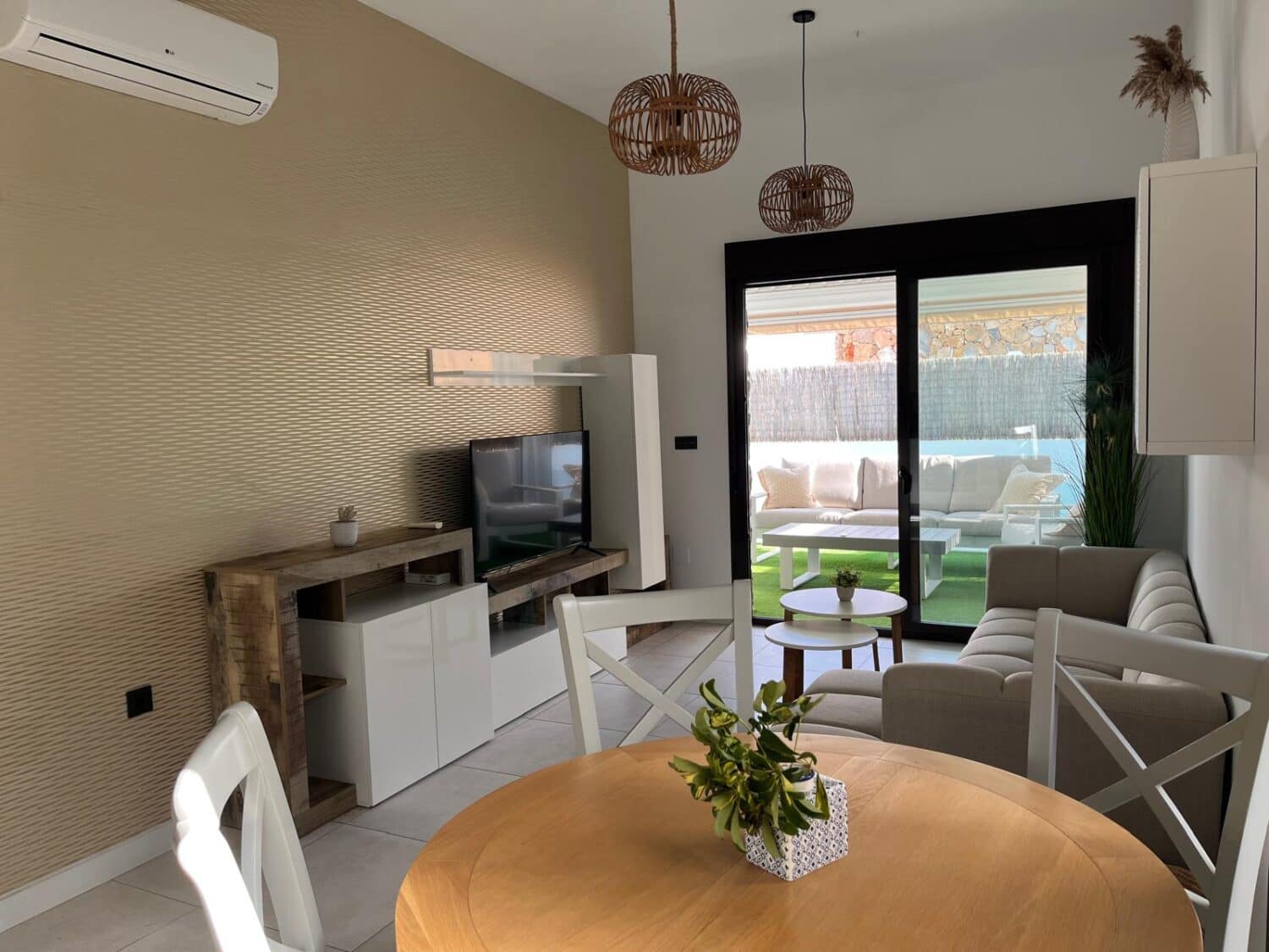 3 bedroom Villa for sale in Cabo Roig with pool - € 360,000 (Ref: 9722452)