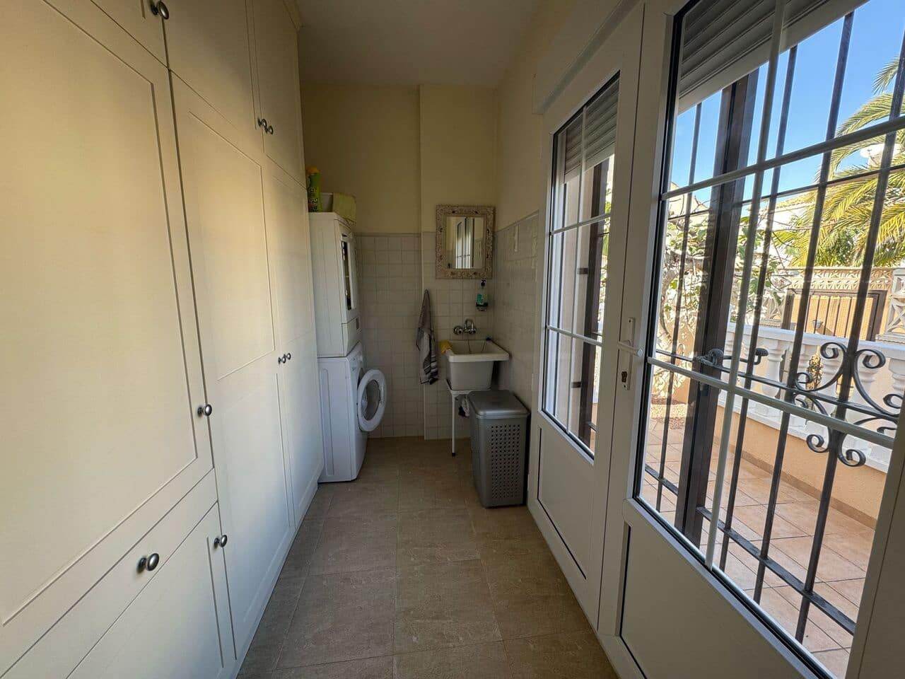 4 slaapkamer Villa te koop in Playa Flamenca met zwembad - € 860.000 (Ref: 9722454)